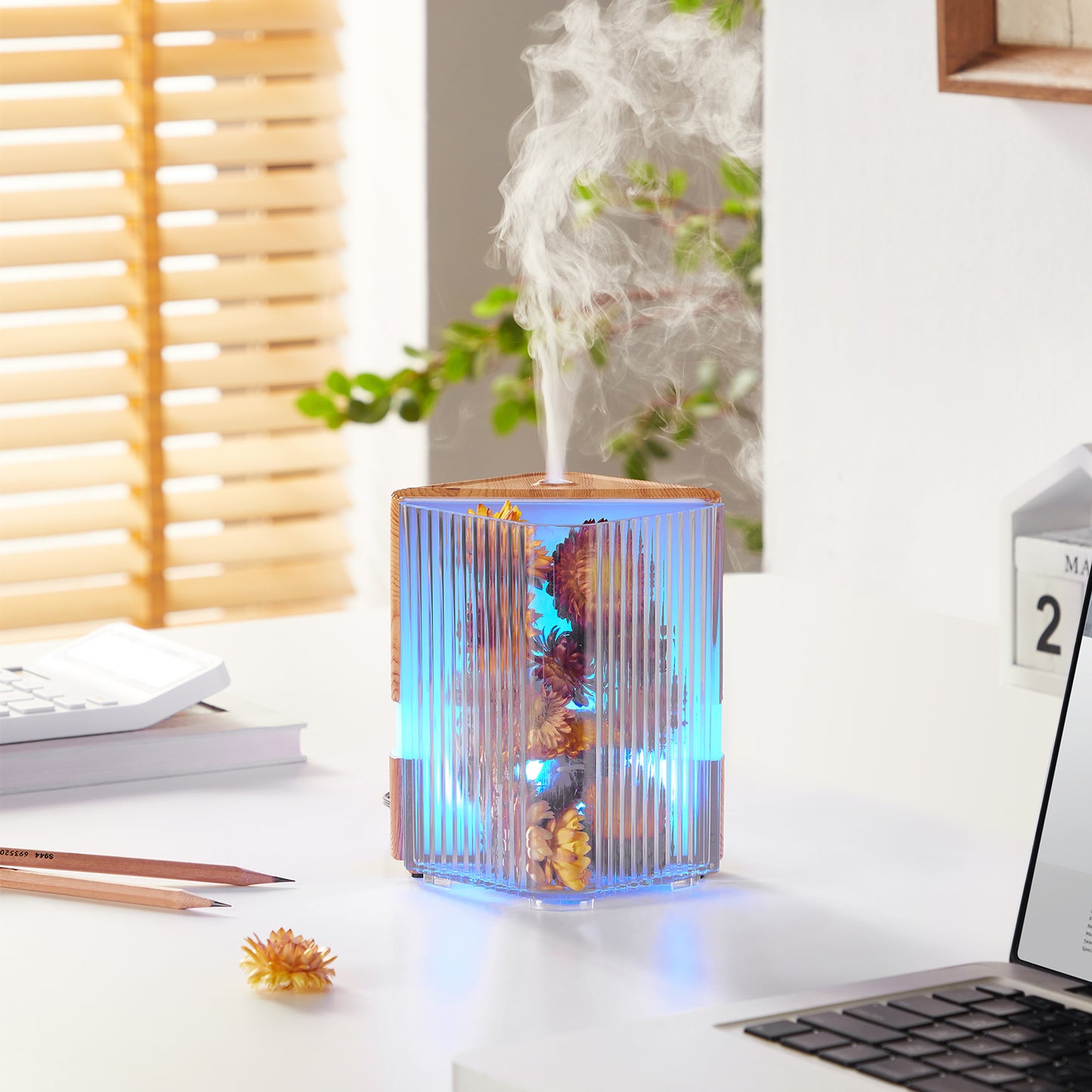 多機能アロマセラピーディフューザー：カスタマイズ可能なLED7色変換ライト搭載